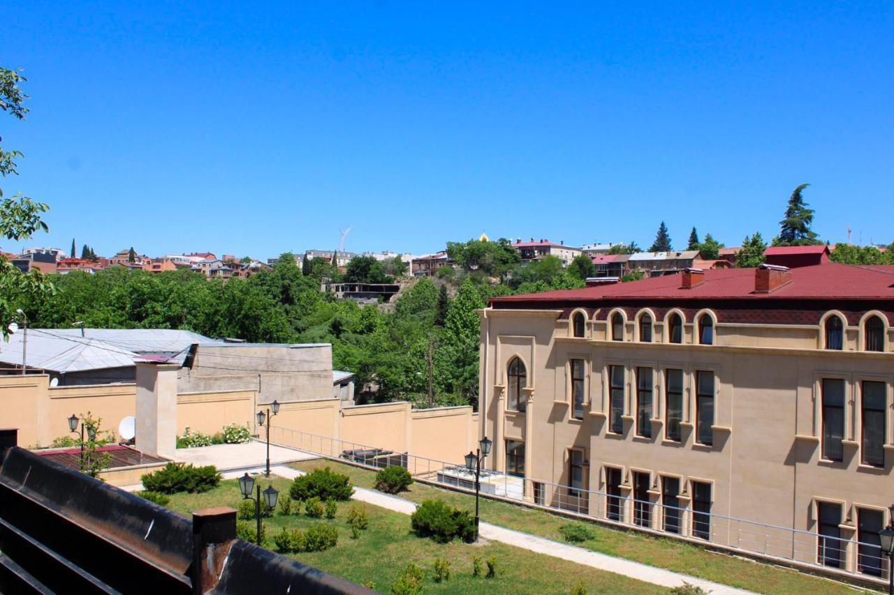 Nino'S Guest House Tbilisi Exterior foto